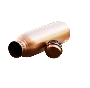 Bouteille d'eau en cuivre faite à la main avec logo personnalisé bouteille de yoga étanche pour le camping accessoires de cuisine accessoires fabricant d'eau - Product Image 6