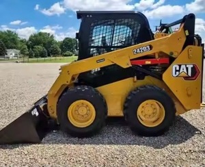 Chargeur assez utilisé de roue de boeuf de dérapage de CAT 242D3 à vendre - Product Image 1