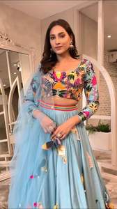 Designer Heavy Georgette Chain Sequin Work Lehenga avec filet Dupatta Party Wear Bollywood Outfit pour adultes-Vente en gros - Product Image 2