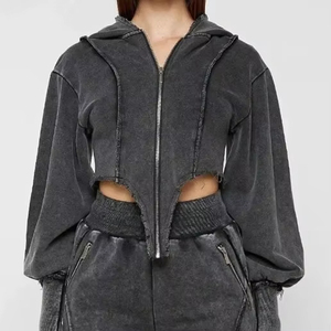 Conjunto de Dos Piezas de Moda: Sudadera Corta con Capucha y Cremallera y Pantalones Deportivos Ajustados para Mujer, Estilo Lavado Ácido Negro Desgastado - Product Image 2