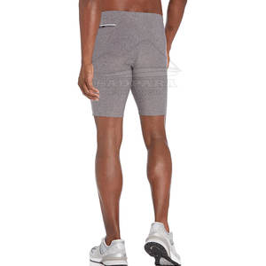 Pantalones cortos de compresión deportivos para gimnasio de alta calidad, cierre elástico de cintura media, patrón sólido, hecho en Pakistán, disponible para OEM - Product Image 6