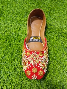 Women's <b>Khussa</b> Jutti Punjabi <b>Khussa</b> Ethnic Women's Wedding Traditional Handmade Golden Gota Work Custom Design <b>Khussa</b> Wholesale - Product Image 2