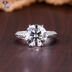 แหวนเพชรกลม TDW 3.53 โดย Lab-Stone / มีเอกลักษณ์ในทุกกะรัต / สี EF-VS - Product Image 1