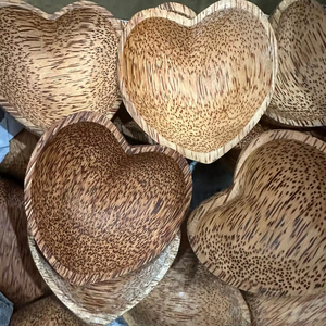 Meilleure vente Assiette en bois naturel de noix de coco adaptée au service, à la décoration et au cadeau Home Restaurant party wedding - Product Image 1