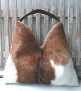 Sacs à main élégants pour femmes, conçus en cuir de vache véritable, cuir à poils, fabrication artisanale, sac à bandoulière tendance - Product Image 4