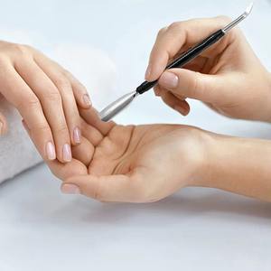 Empujador de Cutículas de Acero Inoxidable con Mango Negro, Herramienta de Precisión Reutilizable de Doble Uso para Manicura, Pedicura y Cuidado Personal - Product Image 5