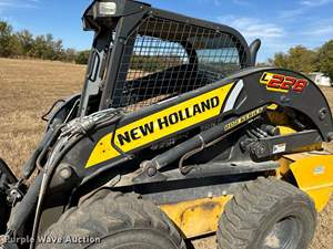 Chargeuse compacte New Holland L228, haute performance, équipement de construction lourd, système hydraulique avancé - Product Image 6