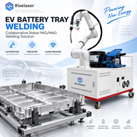 Machine de soudage laser à fibre robotisée automatique pour la fabrication de plateaux de batteries de véhicules électriques, solution de soudage robotisé pour boîtiers de batteries industriels
