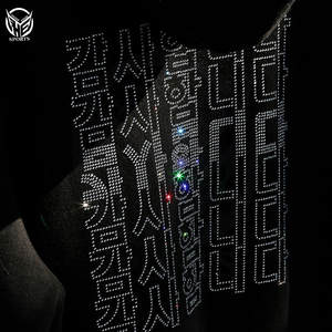 Sudaderas con capucha negras con diamantes de imitación ostentosos de algodón 100% para hombres con diferentes diseños y colores. - Product Image 4