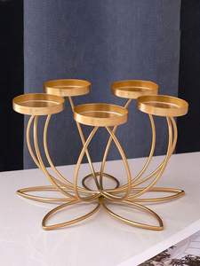 Candelabro Moderno de Metal Negro con 5 Ranuras Curvas para Velas de Té, Portavelas de Vidrio Transparente, Centro de Mesa para Bodas, Arte Decorativo - Product Image 2