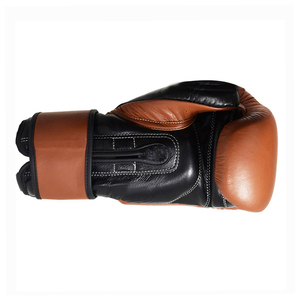 Gants de boxe en cuir de qualité supérieure à prix abordable pour jeunes, avec emballage personnalisé, idéaux pour l'entraînement et le kick-boxing, et dotés d'une fonction d'évacuation de l'humidité. - Product Image 6