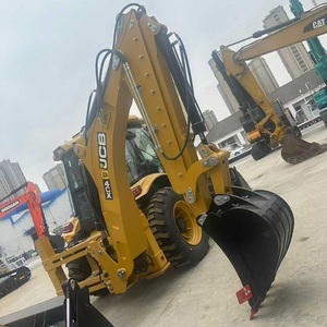 Chargeuse-pelleteuse JCB 4CX d'occasion, chargeuse sur pneus diesel, excavatrice pour travaux de construction et agricoles - Product Image 2