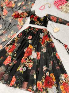 Look riche couleur noire Pure Organza soie imprimé fleuri Lehnga Choli avec Dupatta Wedding Wear meilleur prix pour les femmes ethniques - Product Image 5