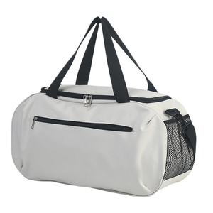 Sac de voyage tendance de haute qualité pour hommes et femmes, idéal pour la salle de sport, les activités sportives et les activités de plein air, parfait pour les voyages de week-end en plein air - Product Image 1