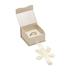 Série 0275 CELEBRATION – La demande avec ruban et aimant | Boîte à anneau 50×50×30 mm - Product Image 4