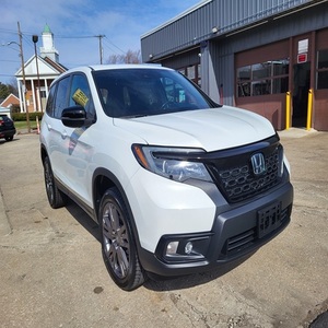 Magnifique Honda Passport EXL 2021, transmission automatique, sièges en cuir, transmission intégrale - Product Image 1