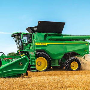 Moissonneuse-batteuse moderne, durable, économe en carburant et idéale pour les grandes exploitations agricoles - Product Image 1