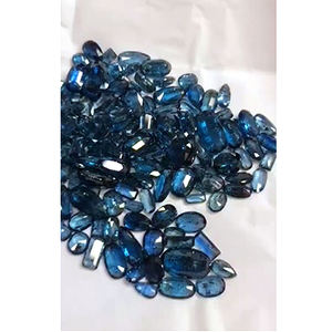 ไคยาไนต์สีน้ำเงินธรรมชาติ 154 ชิ้น ขนาด 5 มม. ถึง 17 มม. รูปทรงแปดเหลี่ยม รูปไข่ เจียระไนแบบเพียร์ น้ำหนักรวม 297 กะรัต ขายส่ง Iroc คุณภาพสูง ราคา 268 ดอลลาร์สหรัฐ - Product Image 3