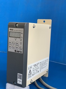 ไวเบรเตอร์อัตโนมัติป้อนเครื่องควบคุม100แบบดิจิตอล/200V สามารถปรับได้จากโรงงานโดยตรง - Product Image 2