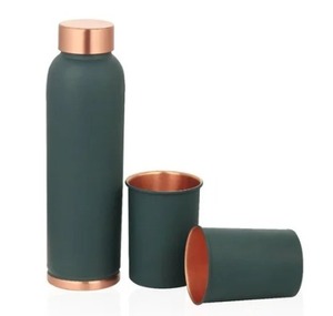 Bouteille en cuivre Velvet Touch 650 ML, la bouteille en cuivre Velvet Touch est votre compagnon idéal, Bouteille en cuivre à finition douce 650 ML - Product Image 6