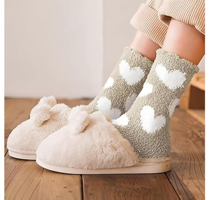 Chaussettes de sport pour hommes de haute qualité, noir, blanc, gris - Respirantes, fond d'hiver, séchage rapide, écologiques, confortables, prix promotionnel - Product Image 1