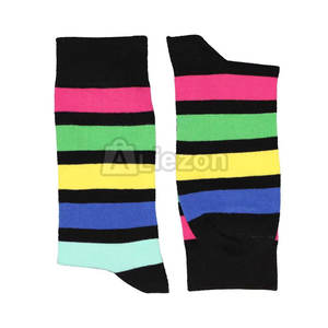 Suministro directo de fábrica Fabricación profesional Calcetines atléticos casuales Diseño personalizado Cantidad a granel Calcetines hechos de algodón para hombres - Product Image 2