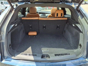 Limpiar perfectamente 2024 Cadi lIIac XT6 Premium Luxury 4dr SUV AWD 3.6L 6cyl 9A - Product Image 4