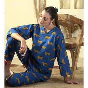 Conjunto de Pijama Casual con Estampado de Leopardo y Diadema a Juego, Suave y Transpirable, Modal-Spandex, Cierre de Botones, 3XL - Product Image 3