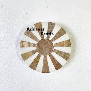 Dessous de verre gravés en bois et résine Table basse en vrac Dessous de verre ronds en bois de qualité supérieure pour décoration de table et accessoires - Product Image 4