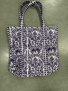 Sac fourre-tout matelassé à imprimé floral fait à la main pour femmes sac de transport d'été/d'hiver en coton indien pour l'épicerie-accessoire de mode - Product Image 3