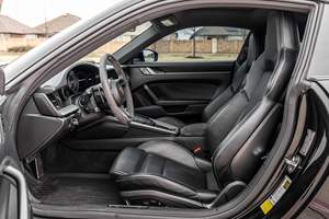 ซูเปอร์คลีน 2020 สำหรับ 911 Carrera 4S Sedan 443 แรงม้า เครื่องยนต์ทวินเทอร์โบ 6 สูบเรียง AWD Sport ไมล์น้อย ล้อแม็ก R20 เบาะหนังสีเข้ม - Product Image 5