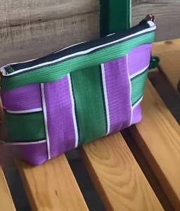 Bolsas de Cosméticos de Alta Calidad y Elegantes, Estuches de Plástico Reciclado de Polipropileno con Cierre de Cremallera y Broche, Marca Kapadavala - Product Image 2