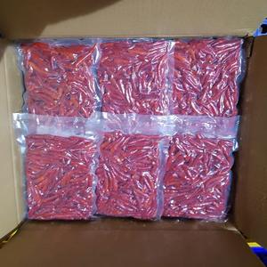 Pimiento Rojo Largo Congelado IQF a Granel, Pimiento Chili Cultivado en Invernadero de Vietnam, Grado Superior, Envasado al Vacío, Precio Competitivo, Vegetales Congelados - Product Image 1