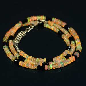 Collar Infantil de Plata de Ley Chapado en Plata con Cuentas de Ópalo Etíope Natural y Espinela Negra - Product Image 1