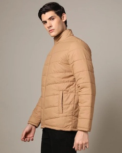 Streetwear matelassé pour hommes Veste matelassée à bulles Bomber à col montant et fermeture éclair personnalisée Vêtements d'extérieur d'hiver - Product Image 4