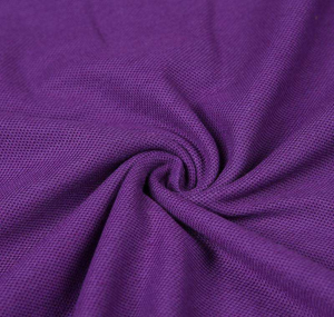 Camiseta de punto con bordado de piqué en blanco liso de color sólido con logotipo de impresión digital personalizado para hombre al por mayor - Product Image 2