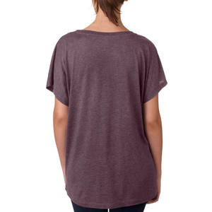 Camiseta Personalizada de Corte Holgado para Mujer con Cuello Redondo y Estampado Gráfico - Product Image 2