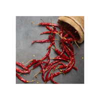Piment séché de l'usine dirigée au Vietnam/Piment rouge séché aux épices simples de haute qualité