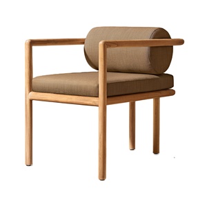 เก้าอี้รับประทานอาหารกรอบไม้สไตล์นอร์ดิกพร้อมเบาะรองนั่งผ้ากันแดดและรูปทรงเงาที่เรียบง่ายสำหรับการออกแบบห้องพักที่เรียบง่าย - Product Image 1