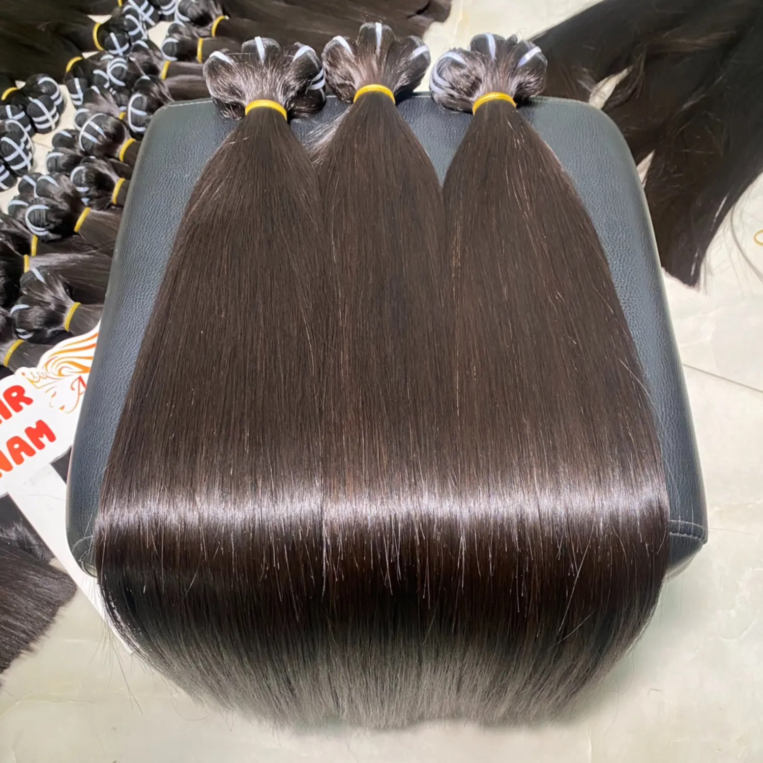 Atacado fornecedor vietnamita cabelo cru sem processado virgem natural osso sedoso cabelo virgin liso feixes