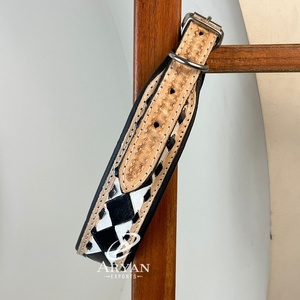 Nouveau collier pour animaux de compagnie personnalisé fait à la main en cuir noir et blanc à carreaux avec boucle pour petits chiens de taille moyenne - Product Image 1