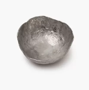 Tazón de forma redonda de metal de alta calidad de latón AK con tazón hecho a mano con acabado plateado para utensilios de cocina - Product Image 1