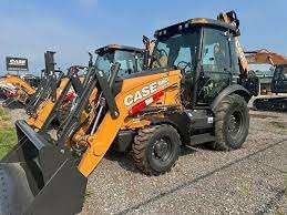 Retroexcavadora Case 770EX con potente rodamiento de motor robusto con bomba hidráulica eficiente Moog disponible para la venta - Product Image 6