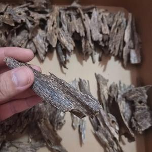 Superior Quality Oud Vietnam <b>Agarwood</b> Chips for <b>Incense</b> Aromatherapy Diffuser & <b>Incense</b> Holders - Product Image 4