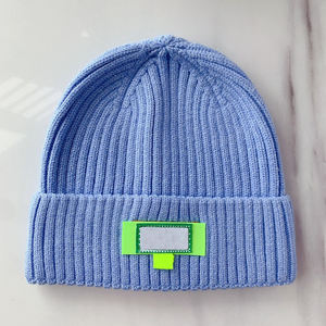 Gorro de punto de diseñador Unisex de alta calidad, gorro de invierno personalizado para hombres y mujeres, estilo de moda al por mayor - Product Image 3