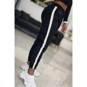 Pantalon de jogging en similicuir pour femme Jane's, taille haute, avec détail de bande latérale élastiquée, fermeture à cordon et poignets élastiqués - Product Image 1