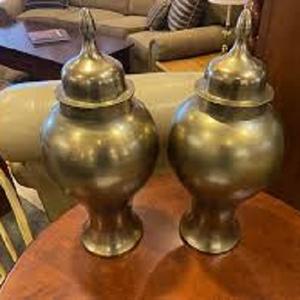 Grande urne de crémation en laiton et métal de style américain Urnes de cendres humaines fabriquées à la main Meilleure vente du fabricant Fournisseur pour adultes - Product Image 1