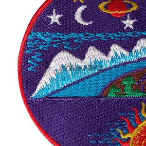 Diseños de bordado Parche de ropa a la venta a precios razonables Estilo de tendencia Parche bordado de chenilla personalizado al por mayor - Product Image 4