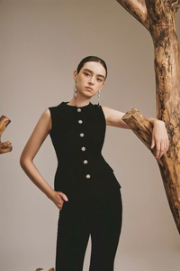 Chaleco de cristal de la colección de otoño con encanto más vendido para ropa de mujer estilo elegante hecho en Vietnam - Product Image 4