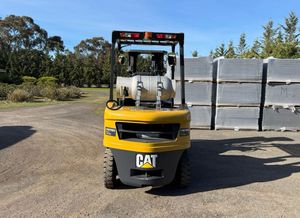 CHARIOT À FOURCHE PNEUMATIQUE CAT IC GP15N UTILISÉ - Product Image 3